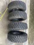Anvelope Bf Goodrich Mud Terrain T/A km3 225/75/16 bonus jante duster