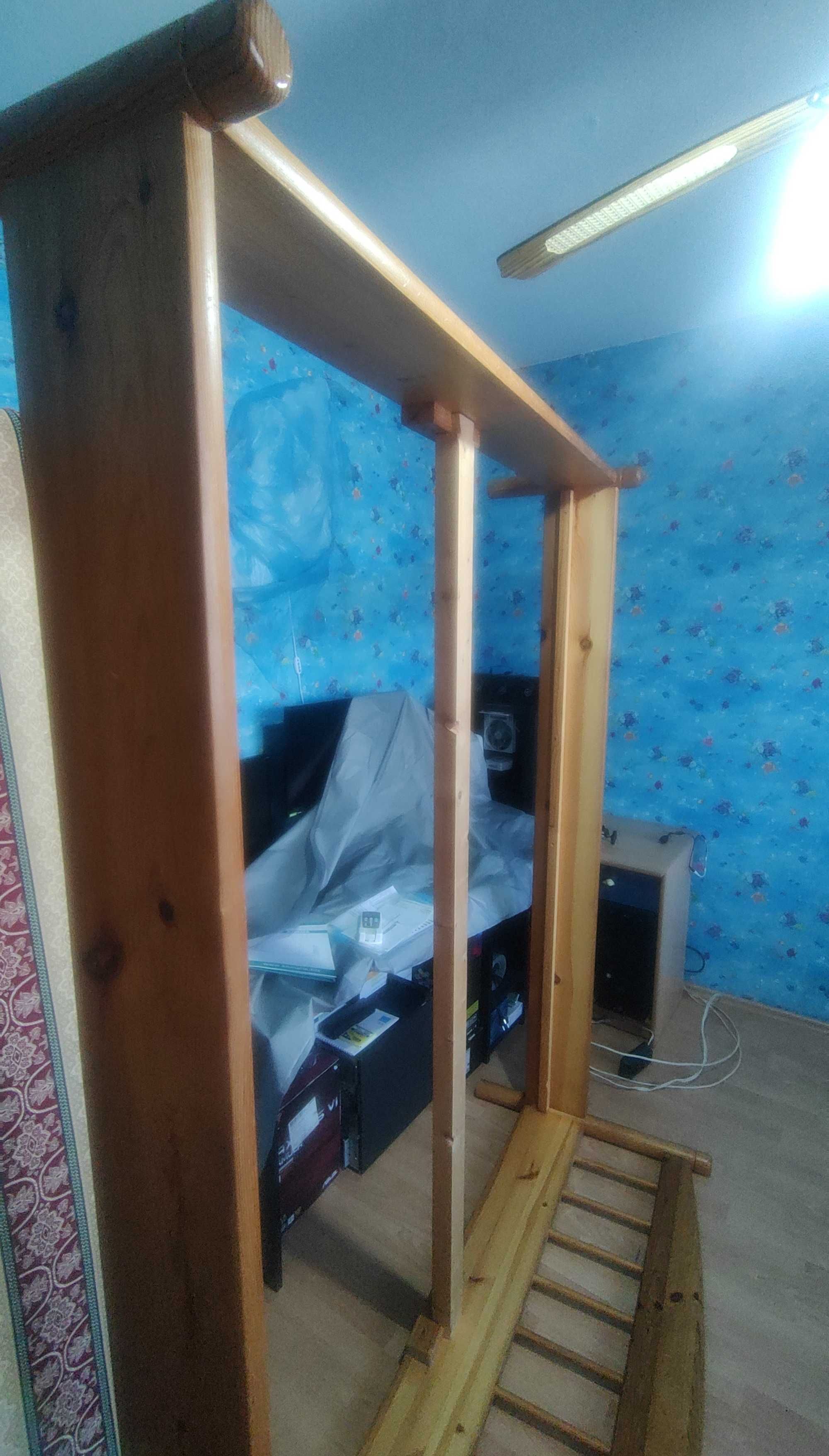 Спалня легло с подматрачна рамка