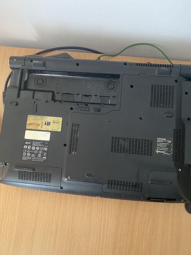 Vand Laptop Acer pentru piese