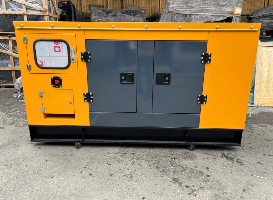 Генератор дизельный 30 кВт ( закрытый с AVR )