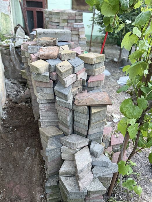 Pavaje ( dale ) romb colorate + borduri.