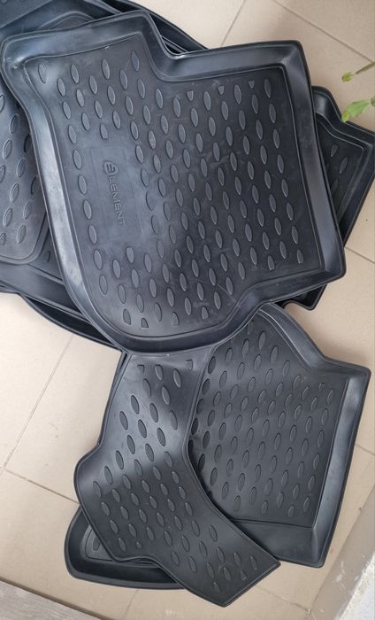 Covorase auto de cauciuc