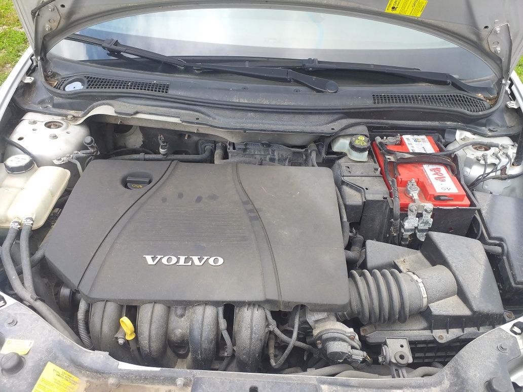 Clapeta acceleratie, rampa injectoare Volvo V50 1.8benzină