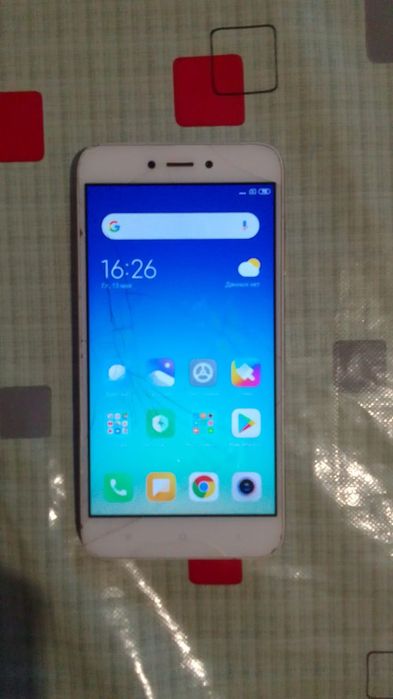 Продам телефон редми 5а