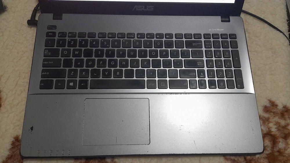 Laptop ASUS X550JX – i7 4720HQ • 8GB RAM • SSD 500GB • NVIDIA GTX 950M