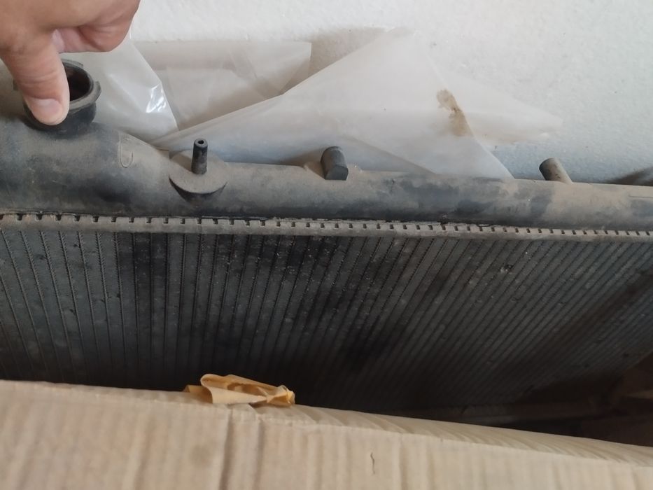 Радиатор от Мазда 323 BA и от Субару Форестер 2001г.