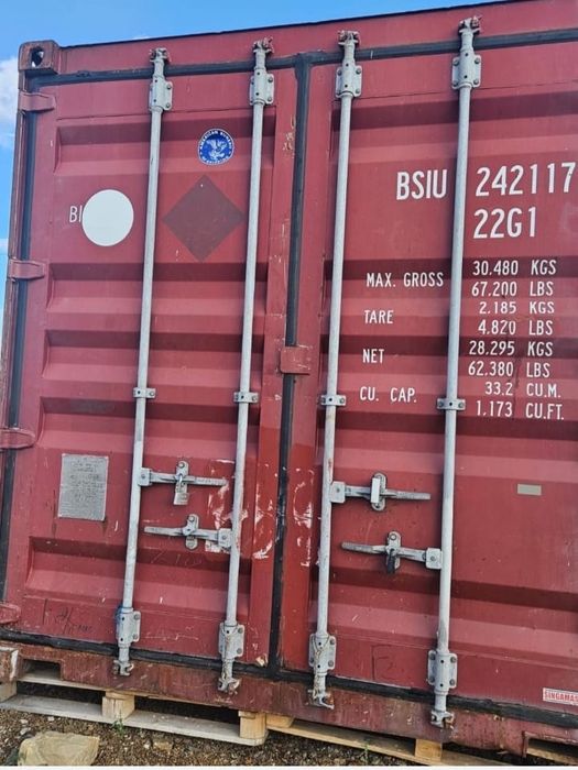 Продаю контейнеры 20-футовые в Астане, Караганде и др городах.