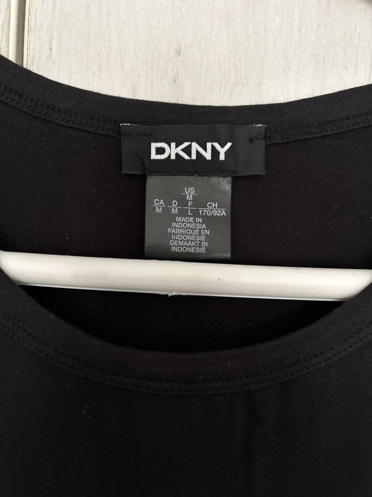 DKNY    Рокля