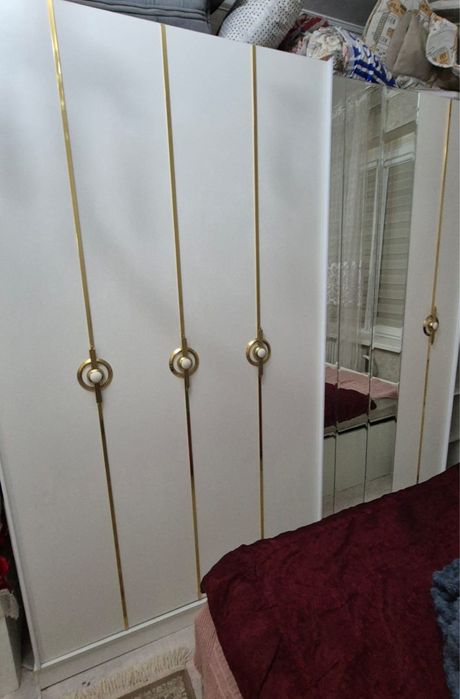 Шкаф сатылады, жаксы жагдайда