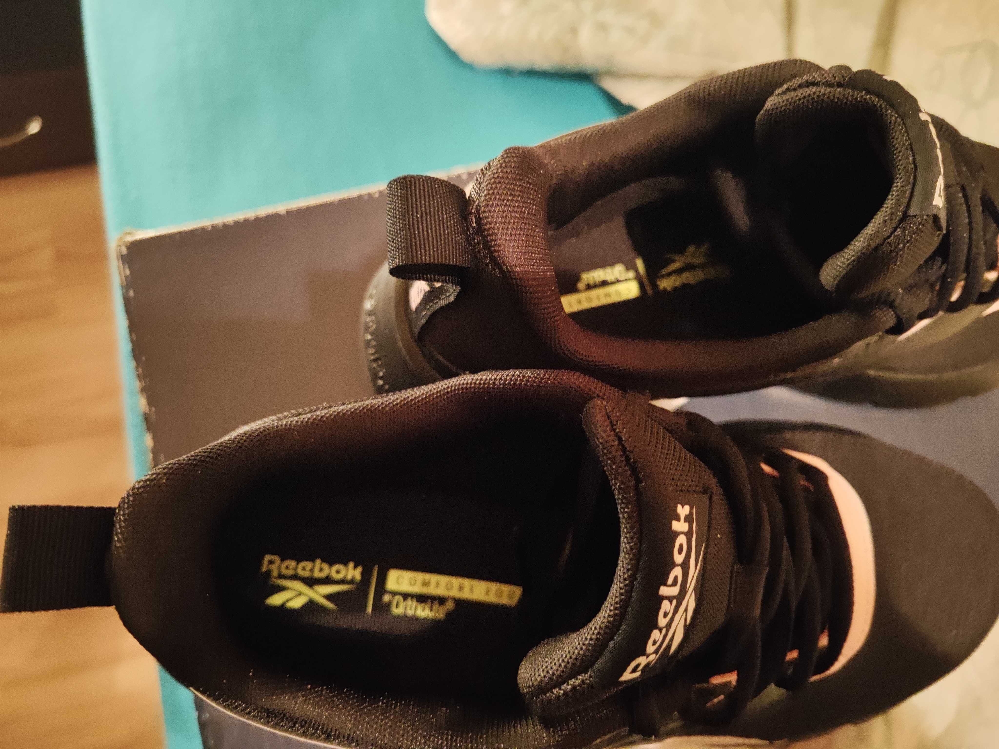 Спортни обувки Reebok ЧЕРЕН 38.5 н