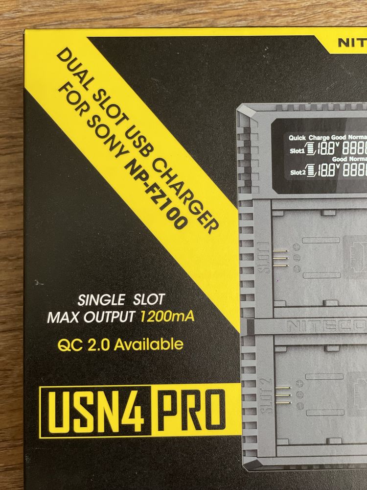 Зарядное устройство NITECORE USN4 PRO Sony NP-FZ100
