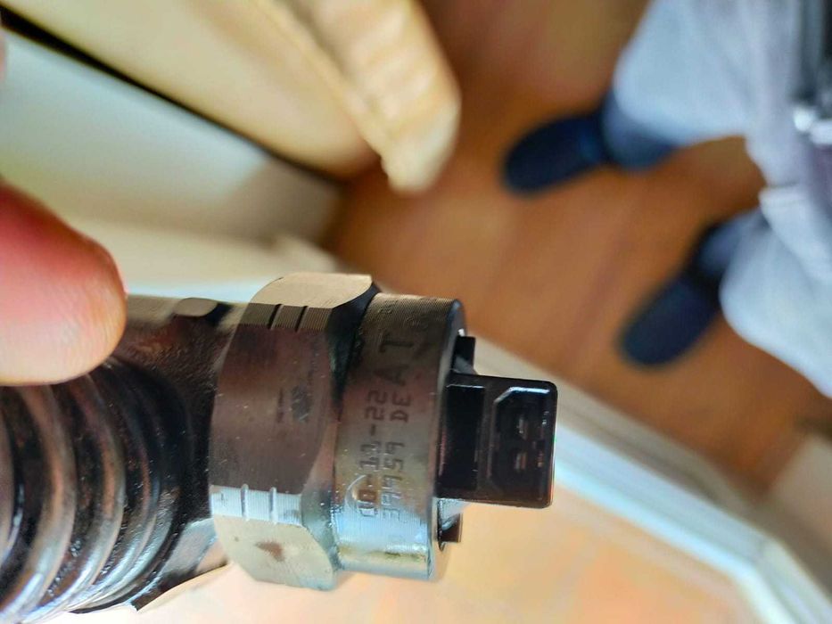 Vand injector golf 4 ASZ/ARL 038 130 073 AA, 038130073AA