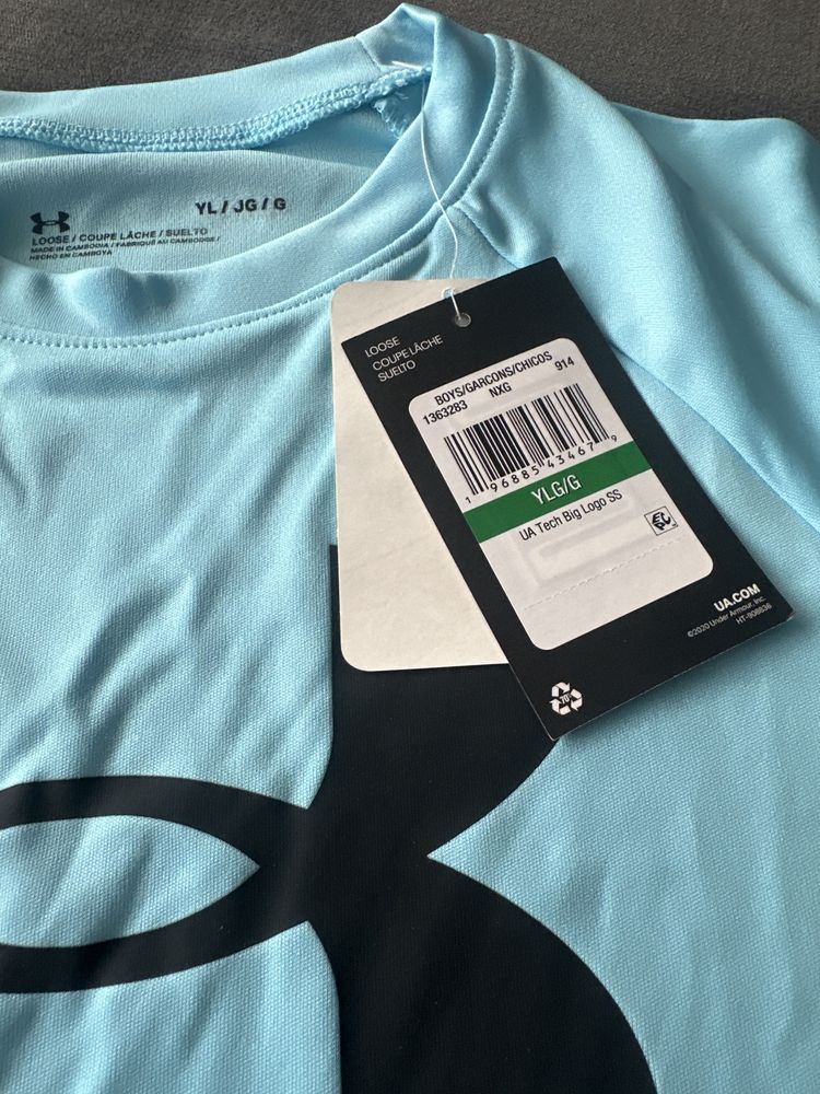Sport bra under armour
