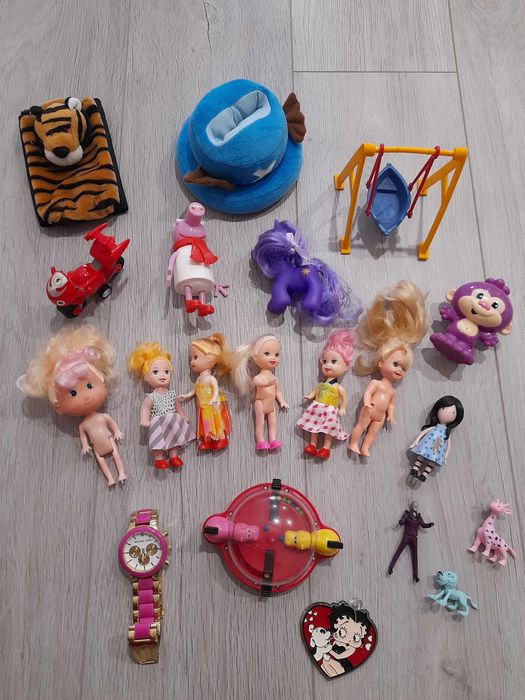 Кукли Барби в много добро състояние