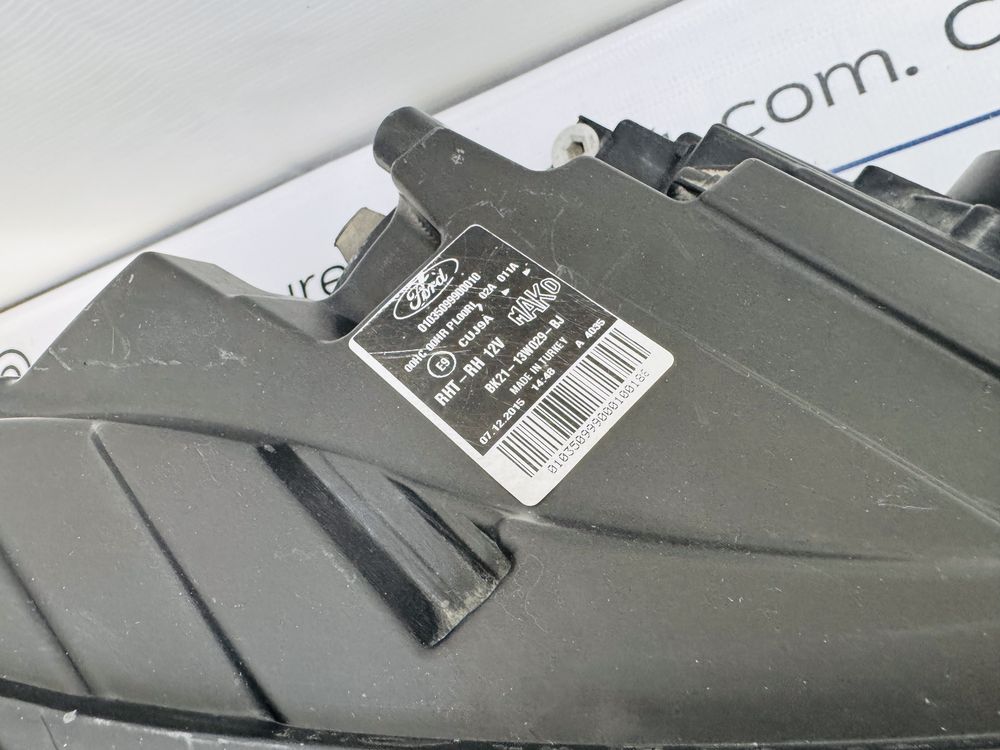 Far dreapta Ford Transit Custom model dupa 2012 cod BK21-13W029-BJ