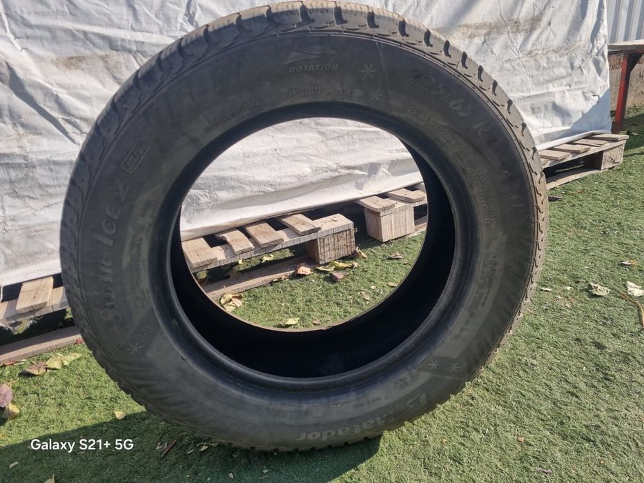 Продается зимняя шина 225/65/R17