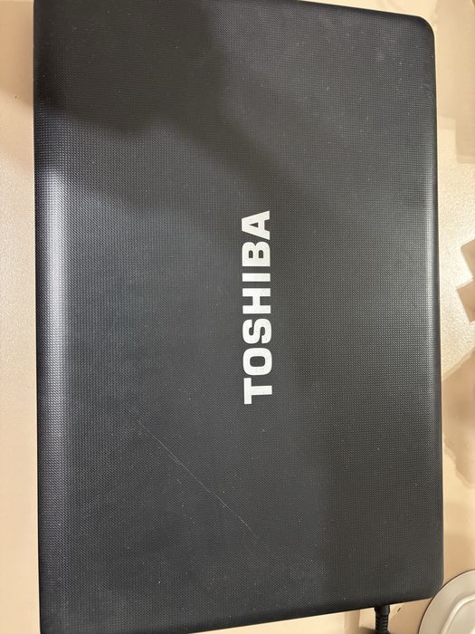 Ноутбук Toshiba рабочий