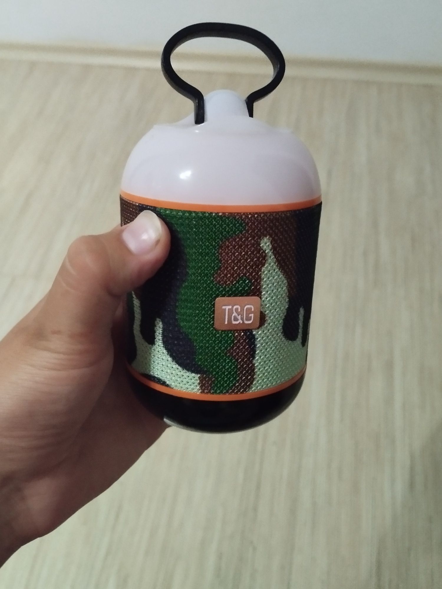 Продавам бижична тонколонка
