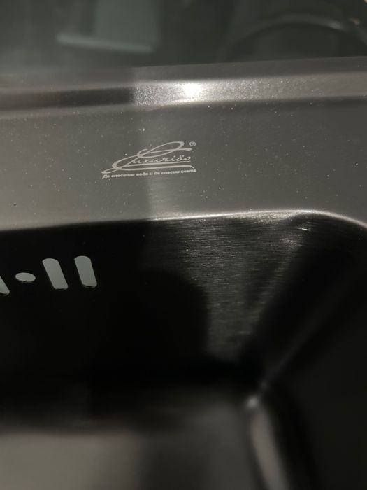 Нова Черна мивка за вграждане със сифон