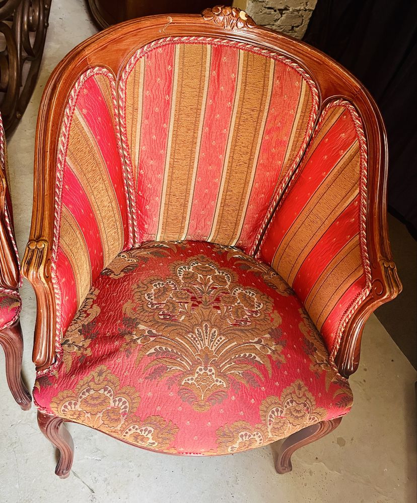 Pereche fotolii vintage din lemn masiv, stil Louis XV – deosebite
