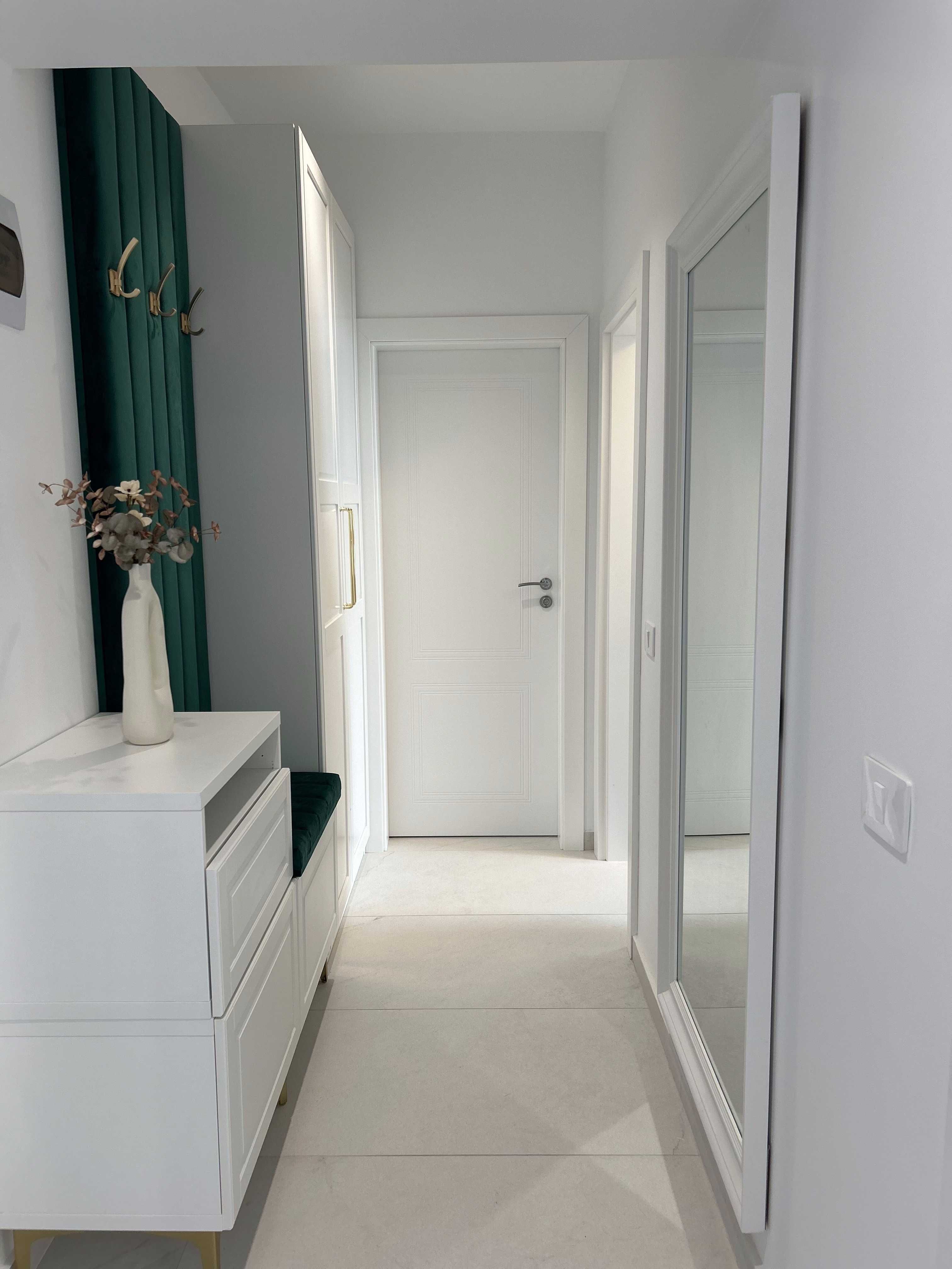 Apartament de lux 2 camere Pacurari. Contract ANAF + factura + parcare