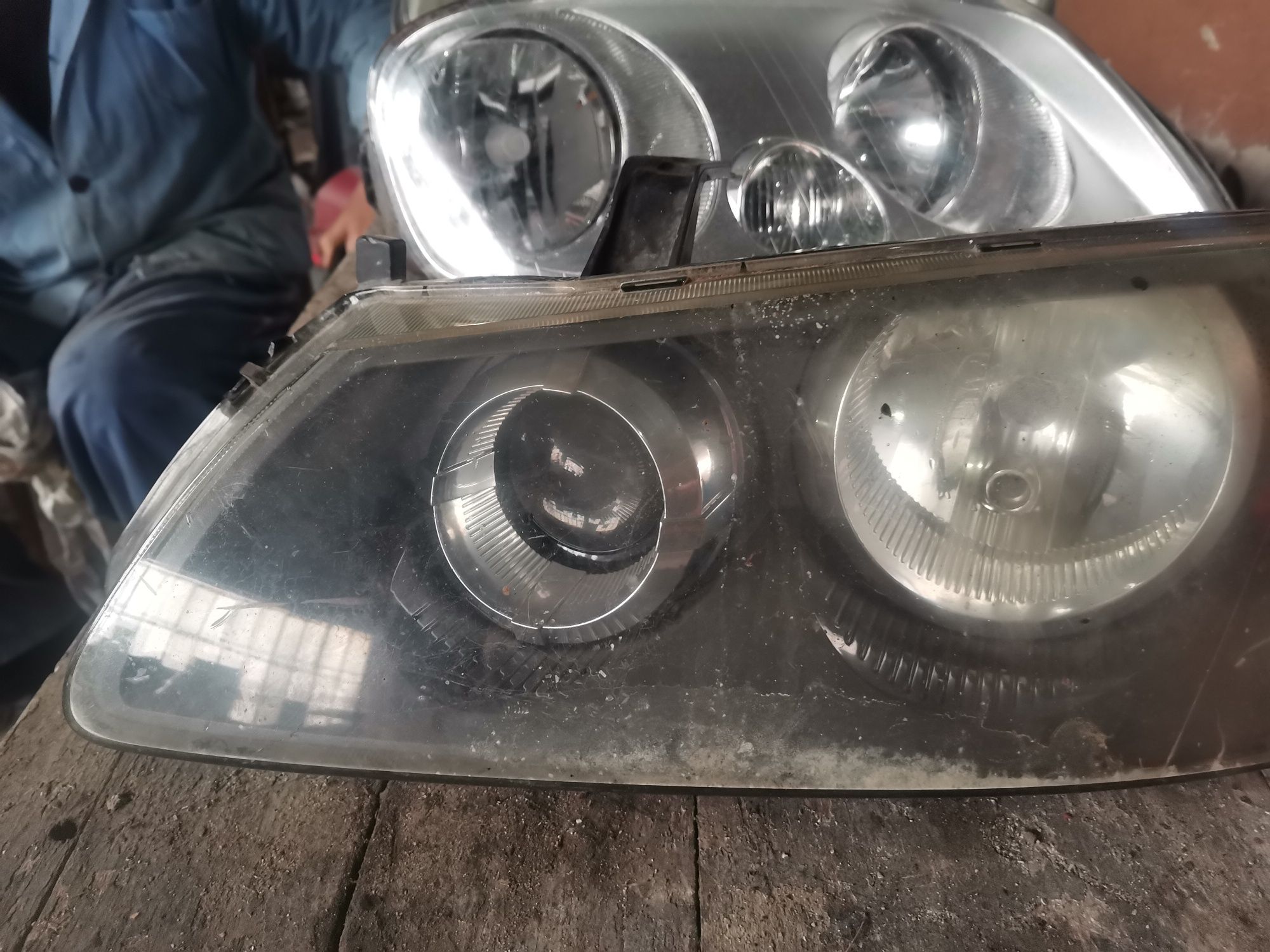 Оргинален Ляв фар за nissan almera n16