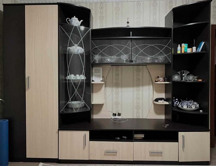 Продам стенку для гостиной