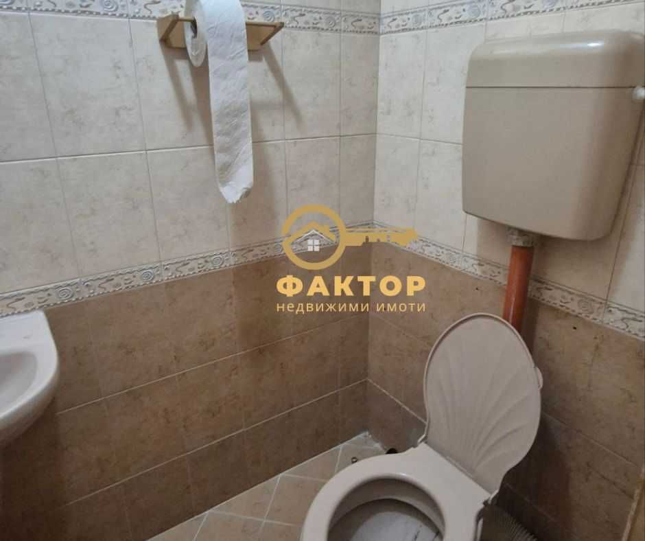 Продава се Тристаен апартамент в Пловдив, Тракия - 139 кв.м за 559 €/кв.м - Снимка #8