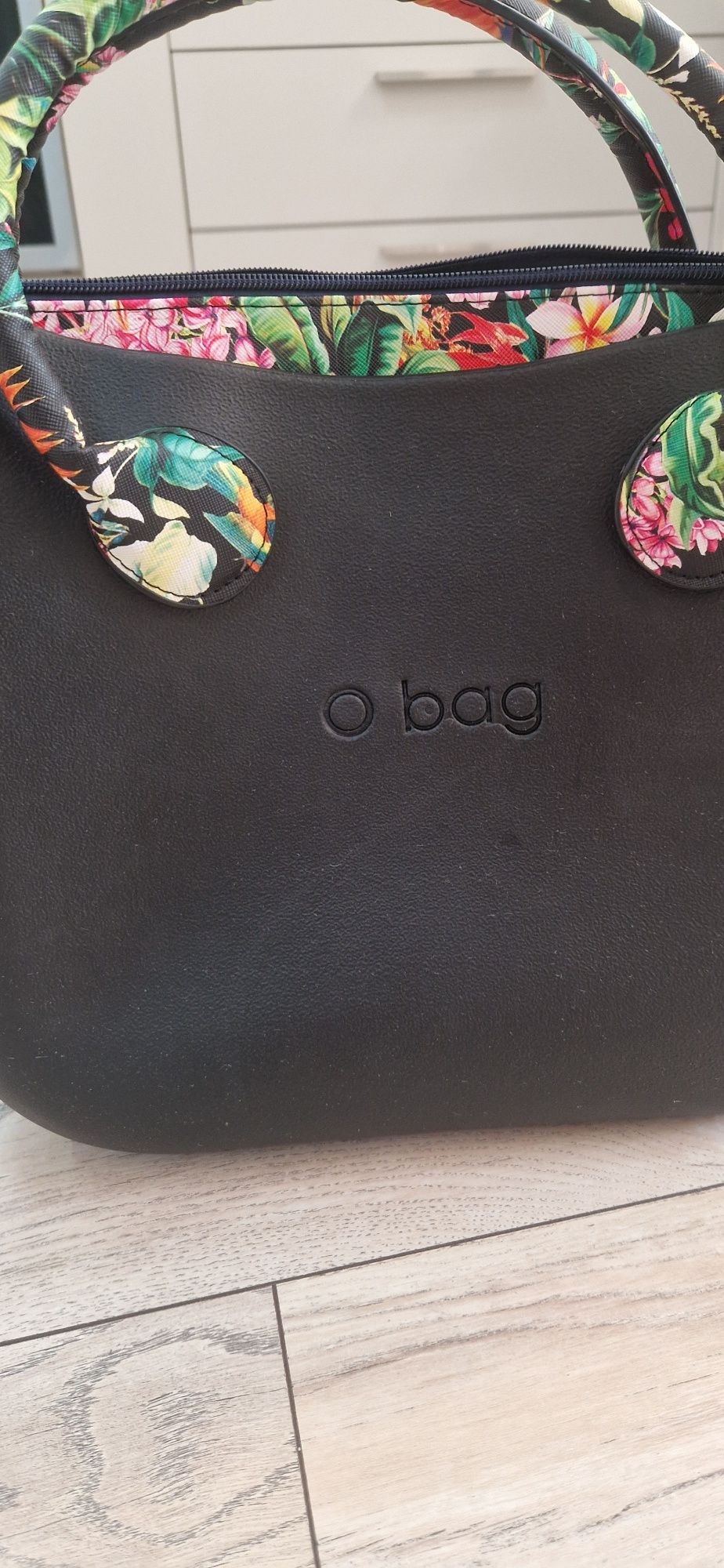 Чанта  O BAG  с цветни дръжки