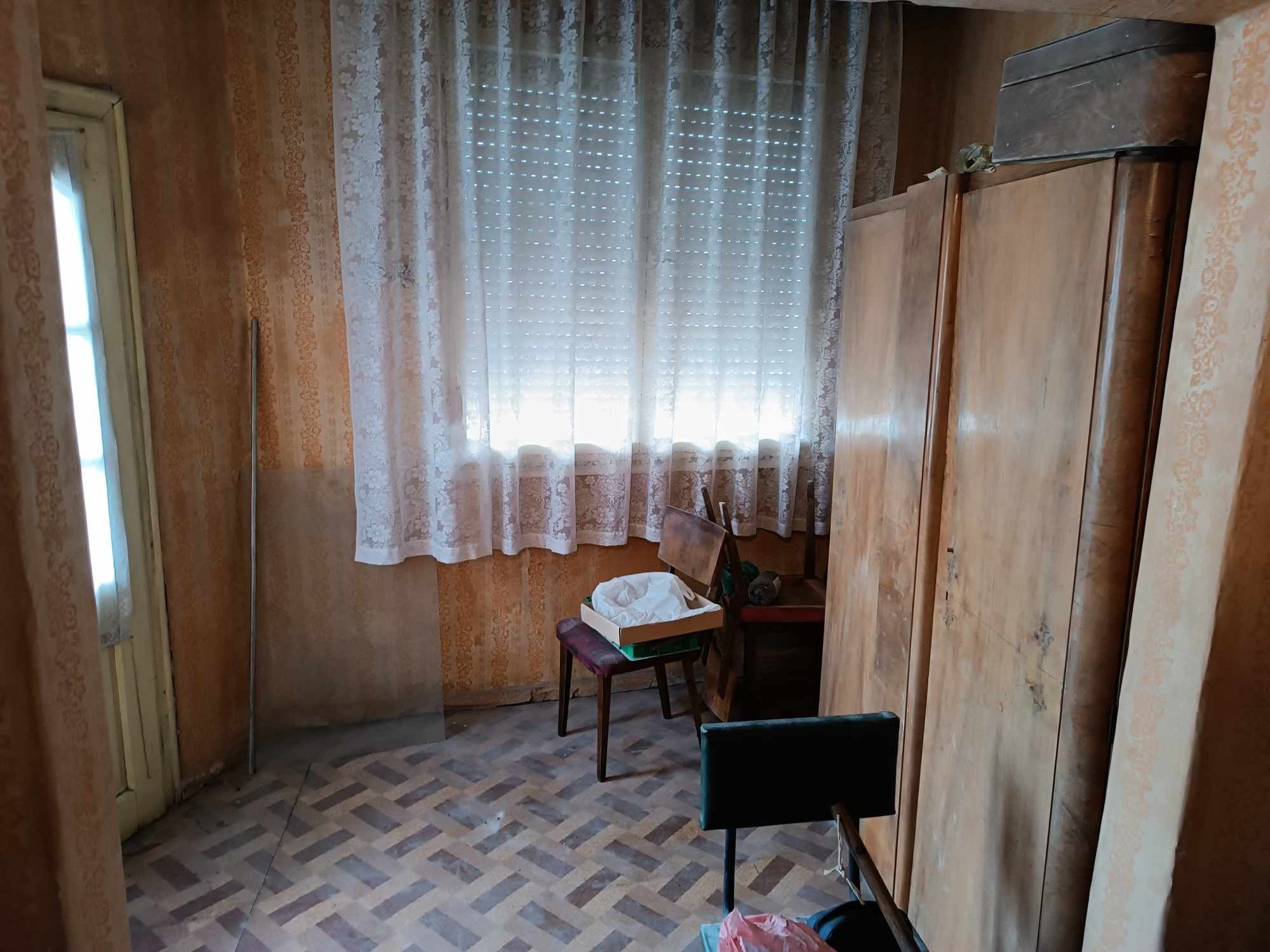 Къща на два етажа в с.Бяга