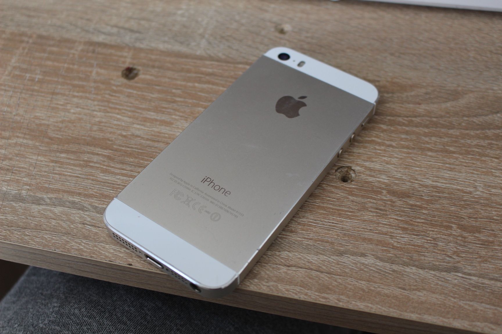 Iphone 5s 16gb Экранда дағы бар азырақ