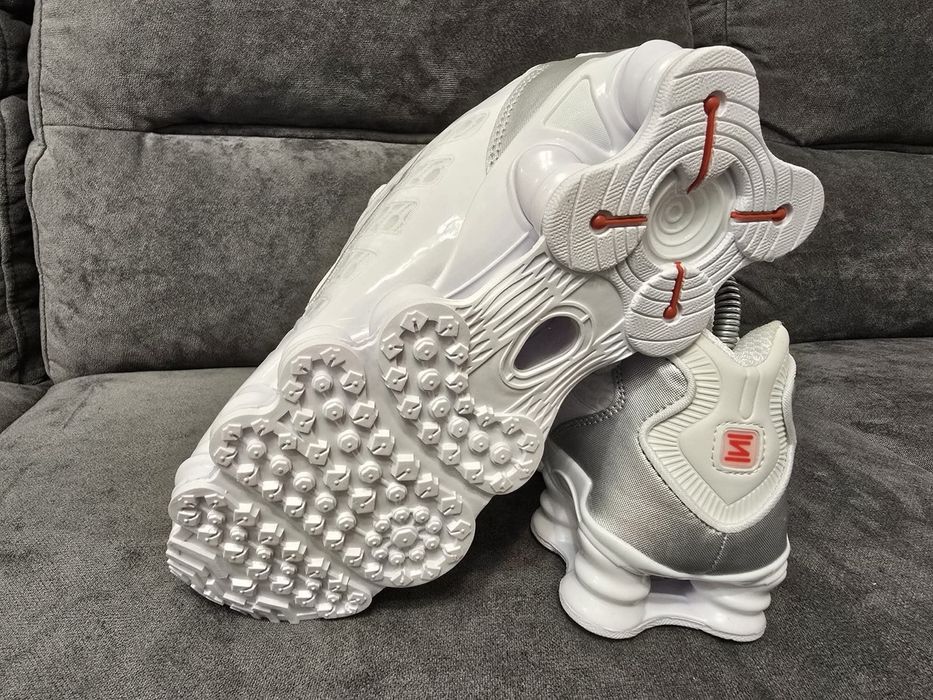 Nike shox nr 41 42 43 preț 400 lei