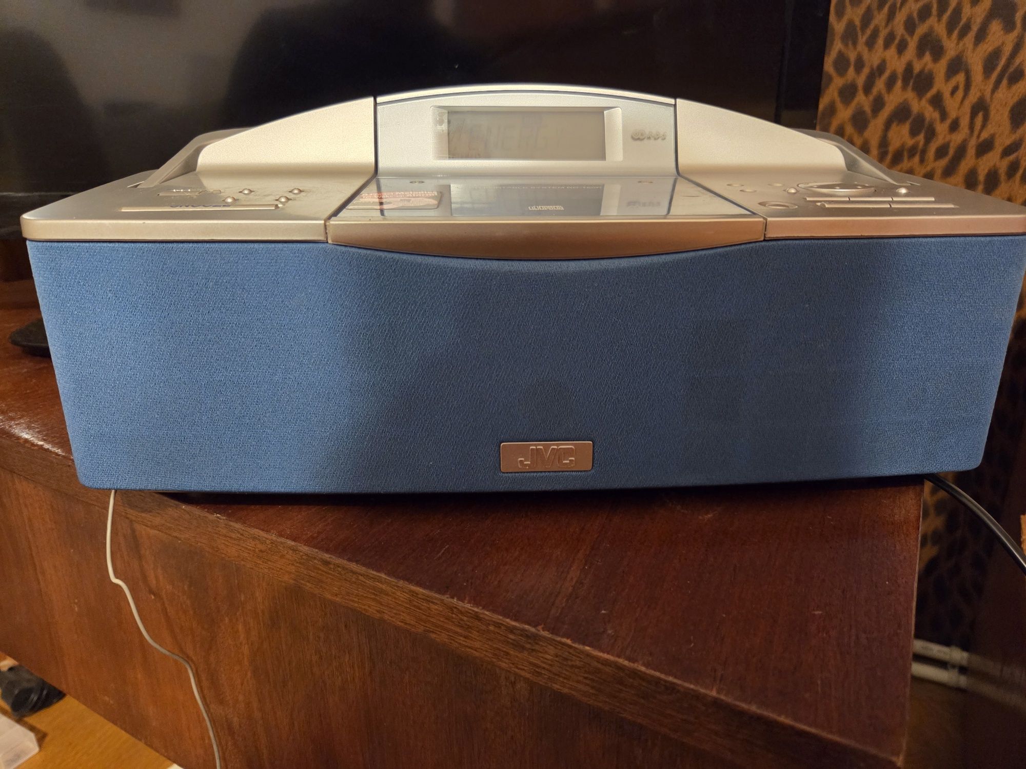 JVC RD-T50R радио/сd плеър