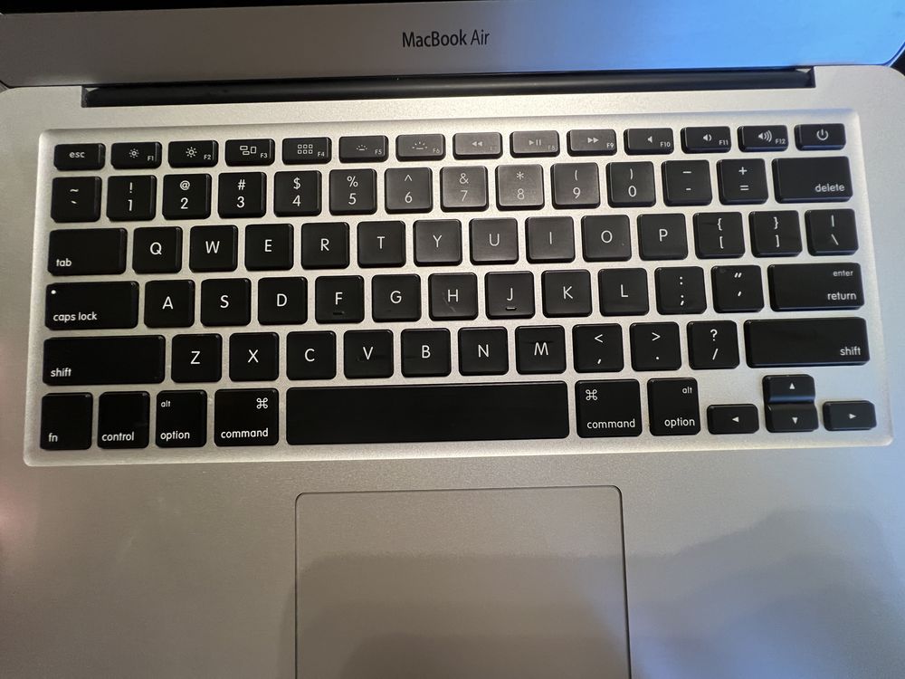 Macbook Air 13”,  128GB