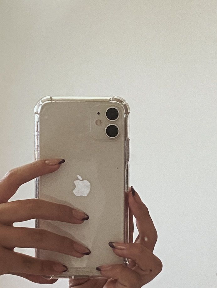 Iphone 11,Айфон 11 белый (АКБ 86%)
