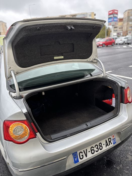 Passat B6/HIGHLINE/1.9 Tdi/Xenon