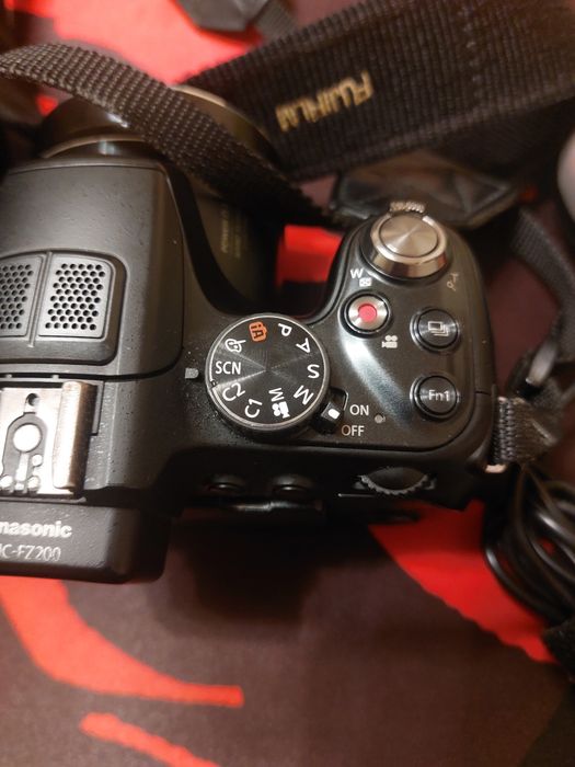 Aparat foto Panasonic dmc-fz200