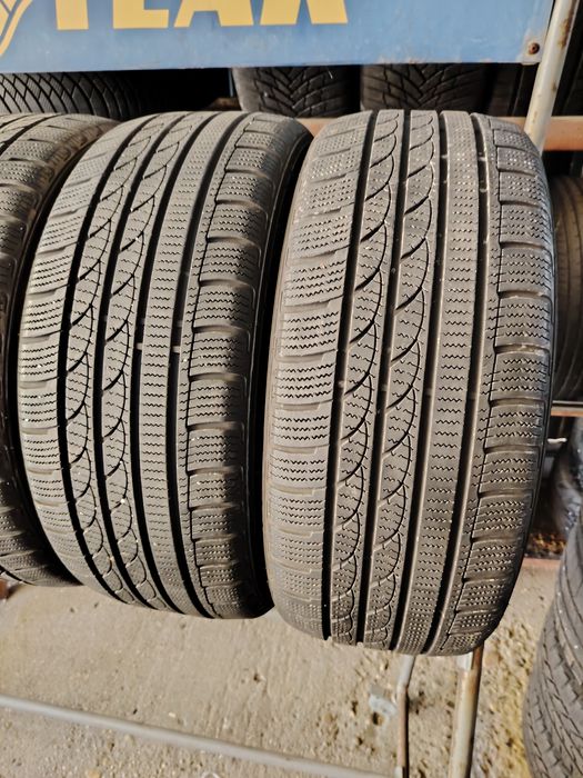 205/50 R17 Ice-Plus Rotalla M+S cu buză pentru protectia jantelor