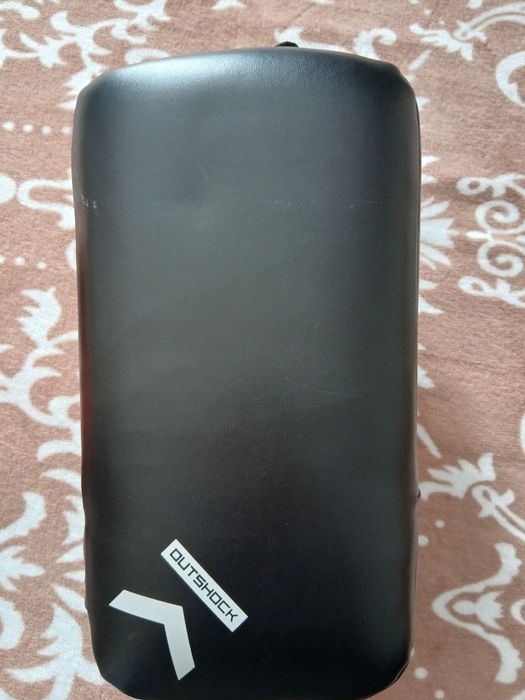 Vând echipament de box