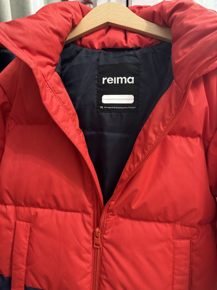 Продам зимнюю куртку пуховик Reima.,