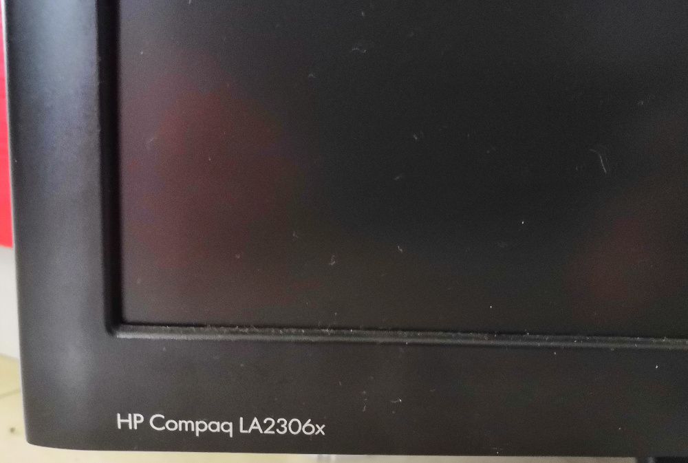 Монитор HP Compaq LA2306x