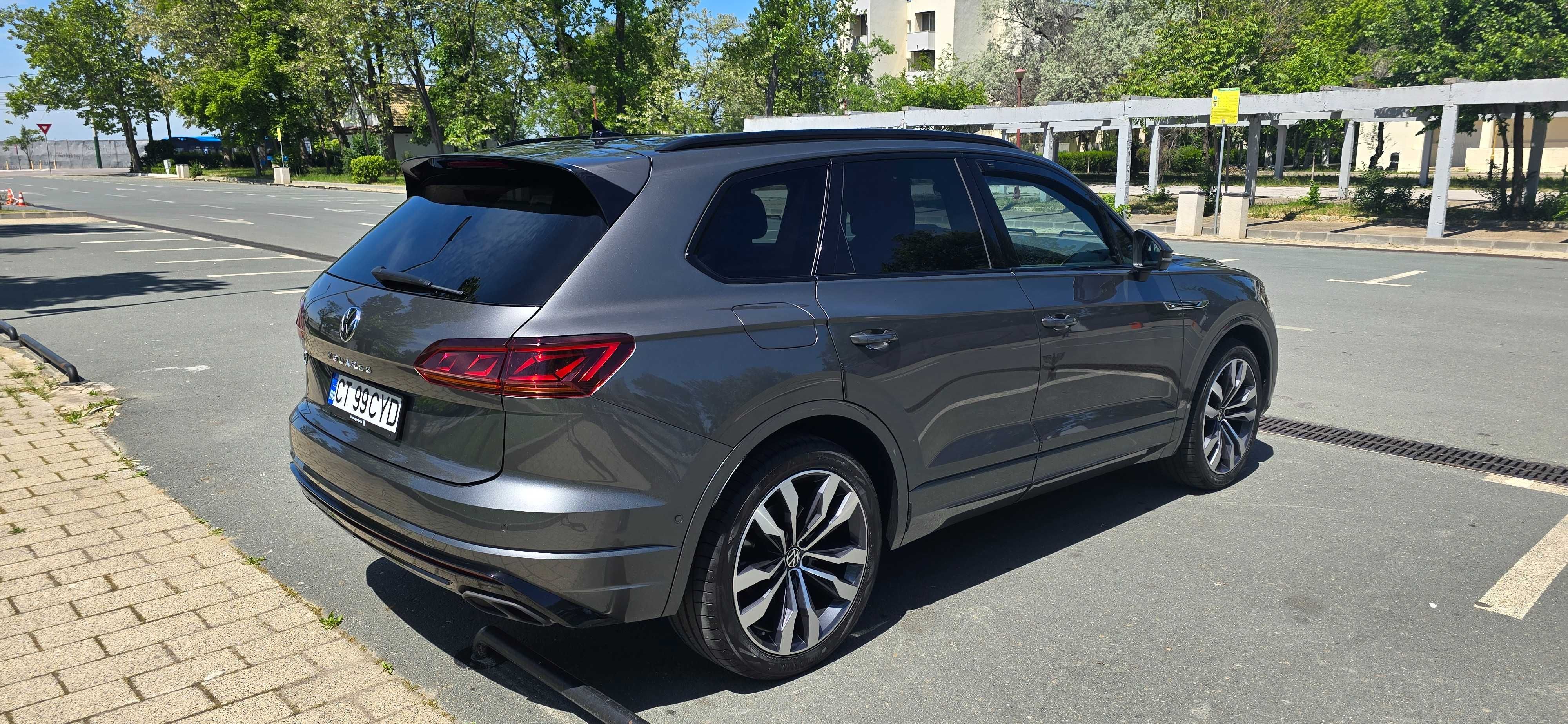 VW Touareg R-line Black, 2021, Primul Proprietar