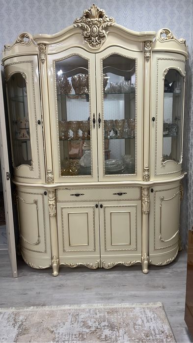 Продается стенка…