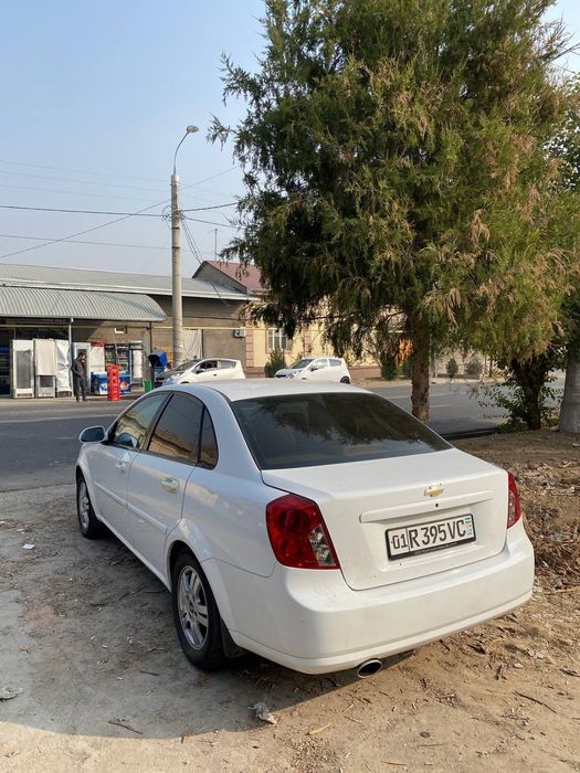 Lasetti 2013 1.6 avtamat 100%toza kraska