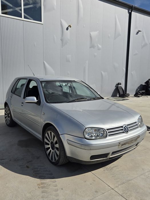 VW Golf 4 2.0 бензин (На части)