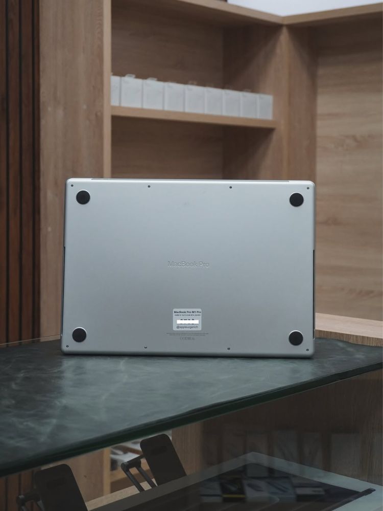 MacBook Pro M1 Pro 16inch 16/512GB