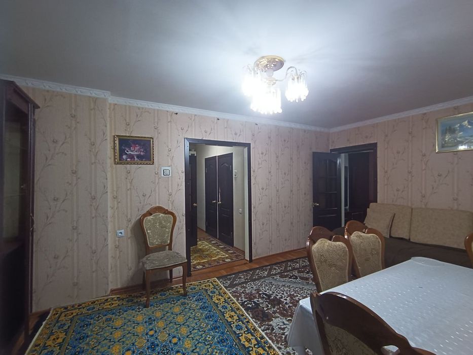 Юнусабад 18, 2в3/2/4 кирпич, два балкона