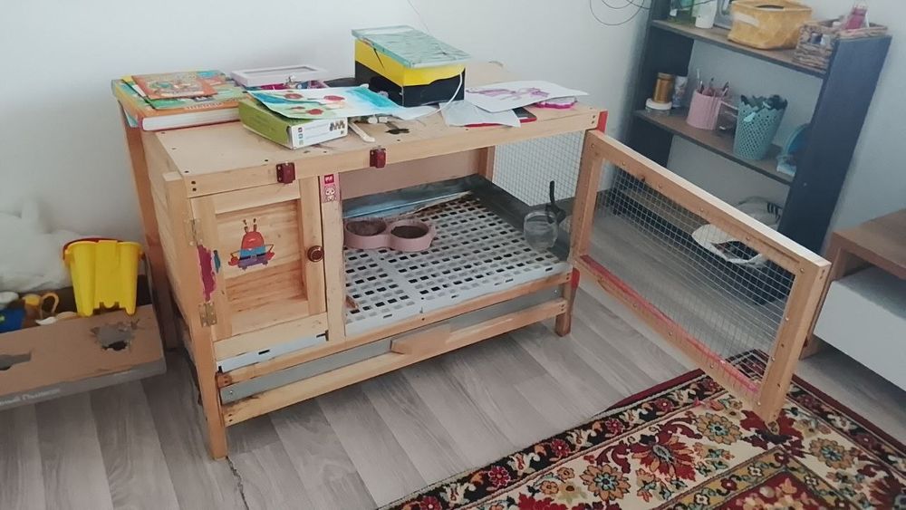 Продается клетка для кролика или другого питомца.