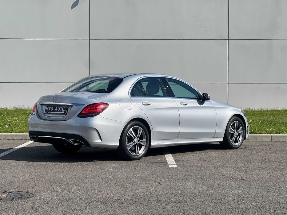 Mercedes Benz C200d / AMG Line / Cockpit / Automata / Facelift