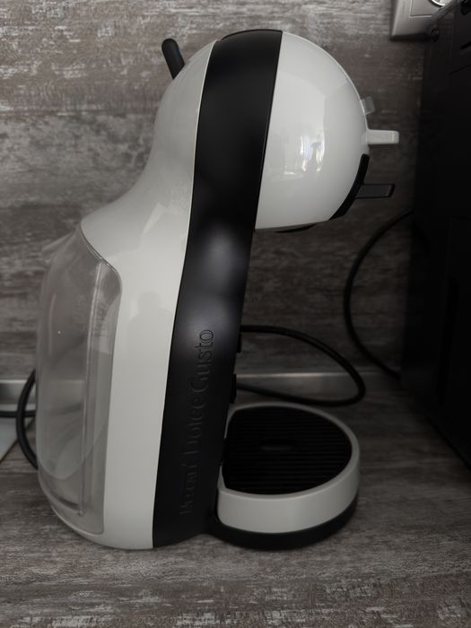 Кафе машина Krups - Dolce Gusto + приставка за Неспресо капсули